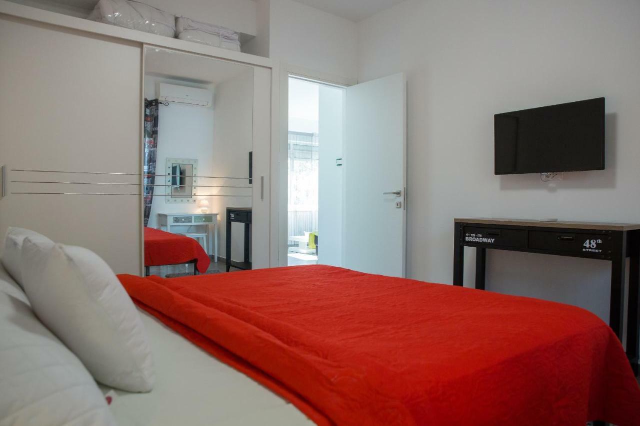 Apartments Aloha Rijeka Bagian luar foto