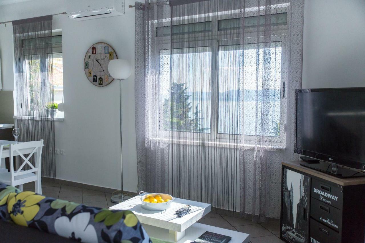 Apartments Aloha Rijeka Bagian luar foto